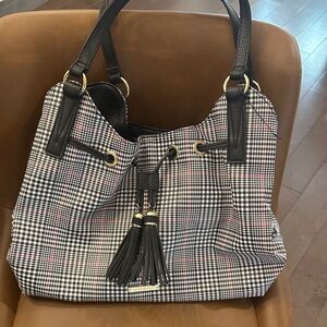 Liz Claiborne Black and White Houndstooth Shoulder Bag